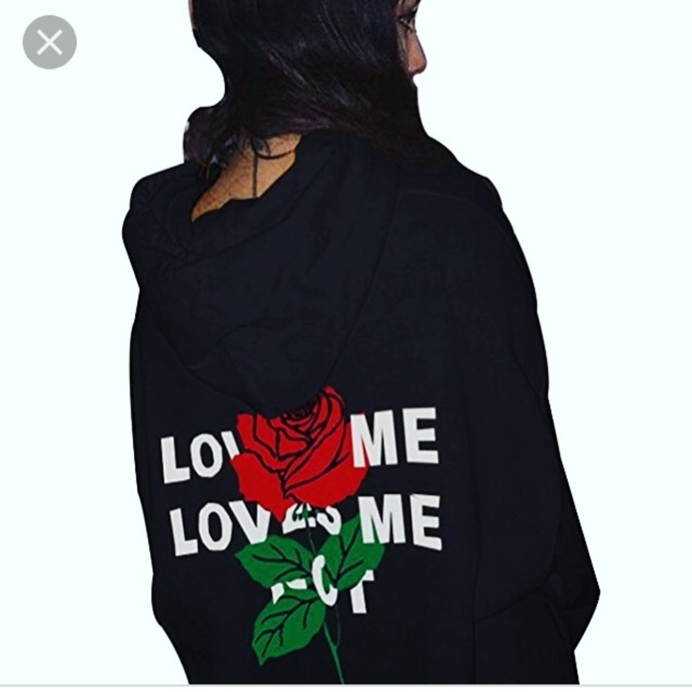 LOVES ME LOVES ME NOT SWEATSHIRT W/ HOODIE